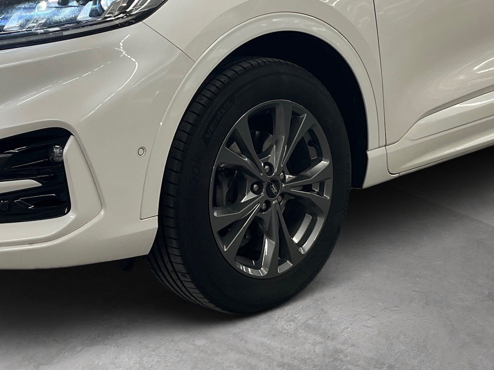 Fahrzeugabbildung Ford Kuga 2.0 EcoBlue ST-Line X*AHK*Panorama*Fahrassi