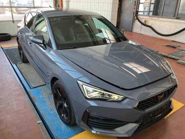 Leon 1.5 eTSI 110kW DSG NAVI/SHZ/LED/ACC/LED/DAB