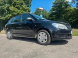 Skoda Fabia 2010 1.4L TÜV bis 06.2027 - Skoda Fabia mit Benzin-Antrieb: Kleinwagen, 2.0