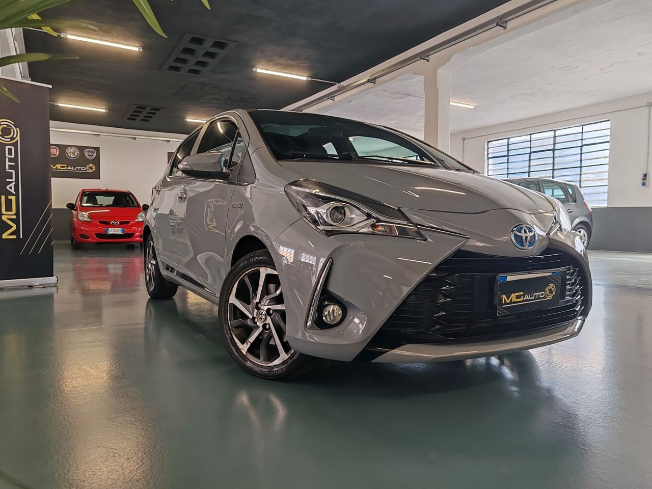 TOYOTA Yaris