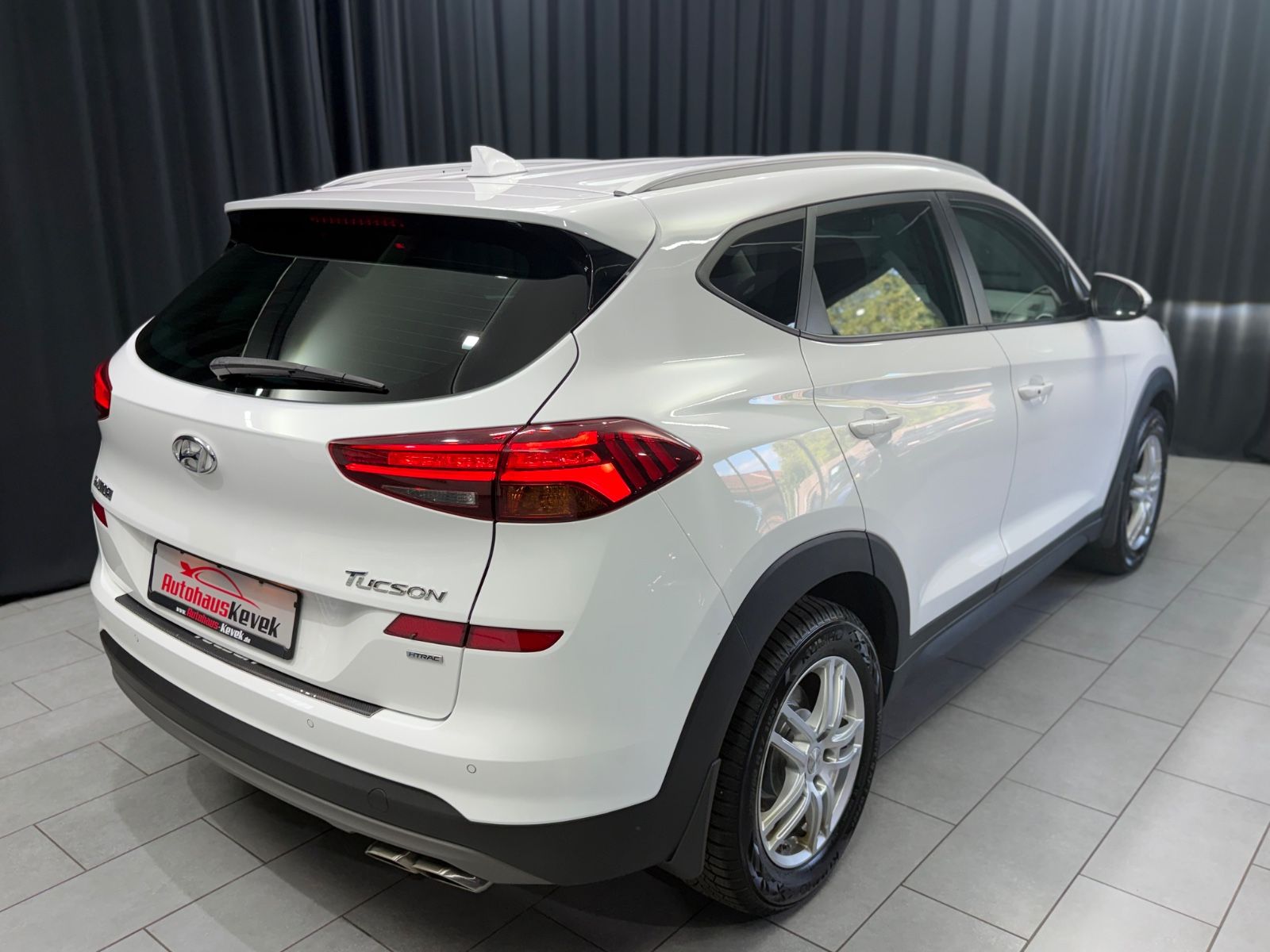 Fahrzeugabbildung Hyundai Tucson Trend 4WD |AUTOMATIK|RF-KAMERA|NAVI