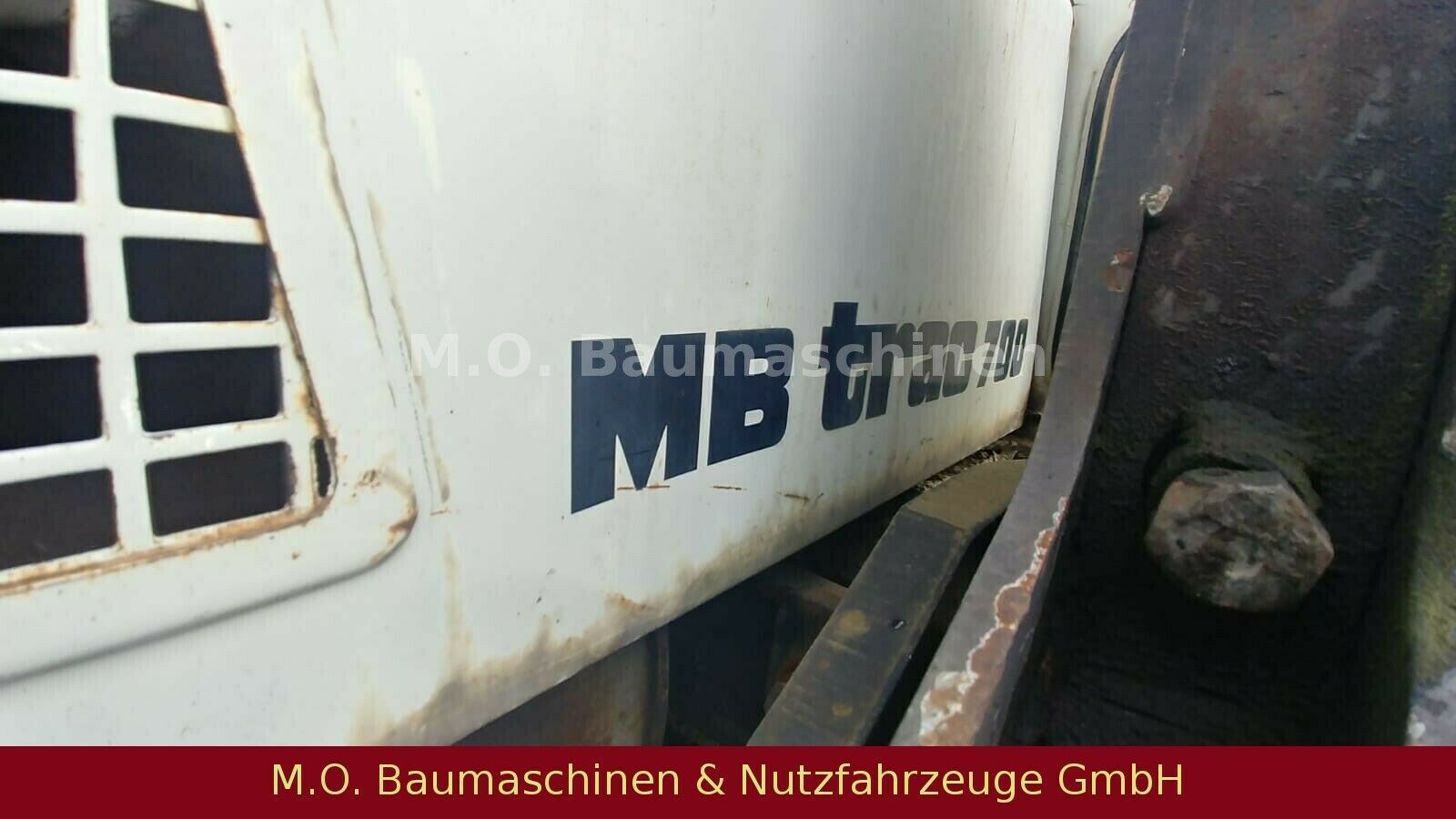 Fahrzeugabbildung Mercedes-Benz MB Trac 700 / Frontlader