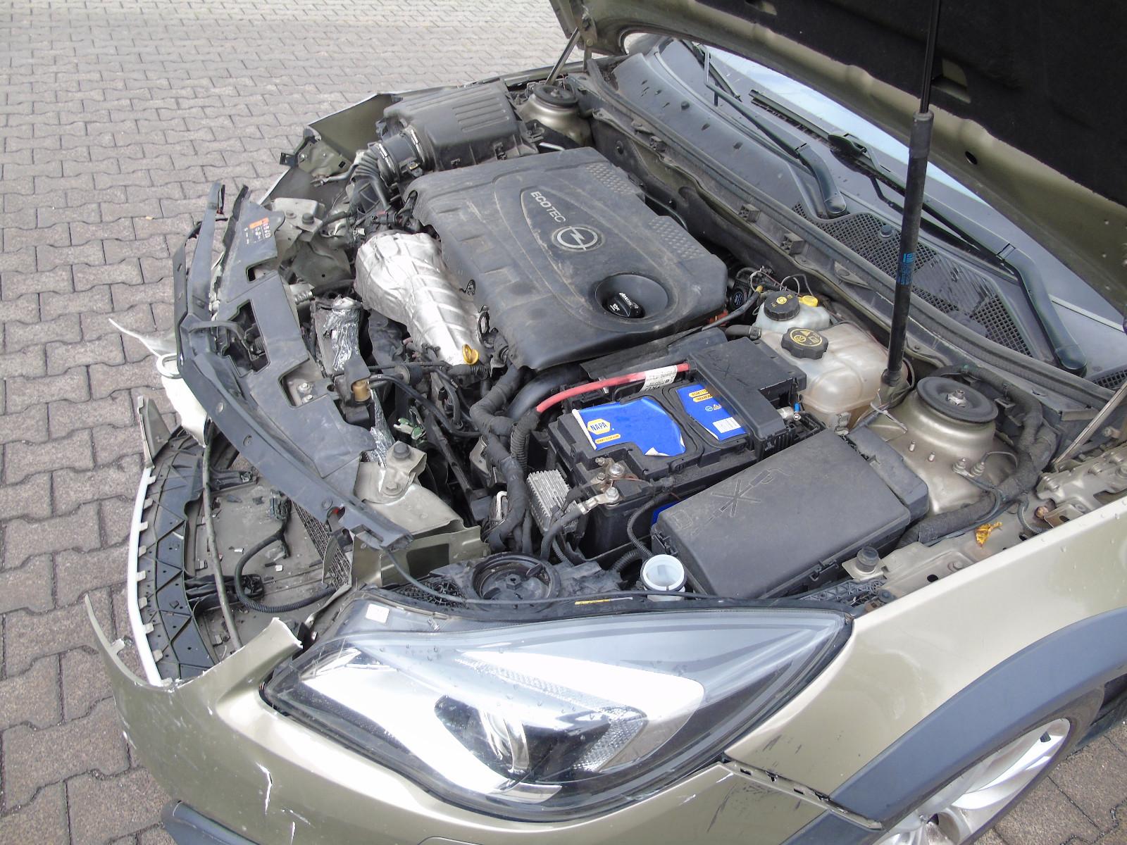 Opel Insignia 2015 — photo 11