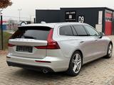 Volvo V60 Momentum Aut. AWD LED NAVI AHK TEILLEDER - Volvo V60: Awd