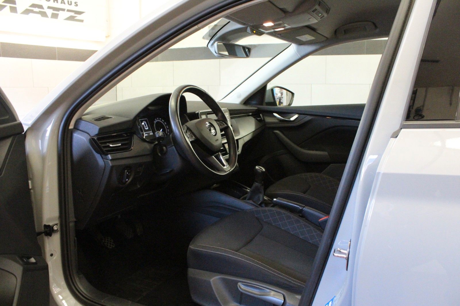Fahrzeugabbildung SKODA Kamiq 1.0 TSI 85kW Ambition *Winterräder Alu*