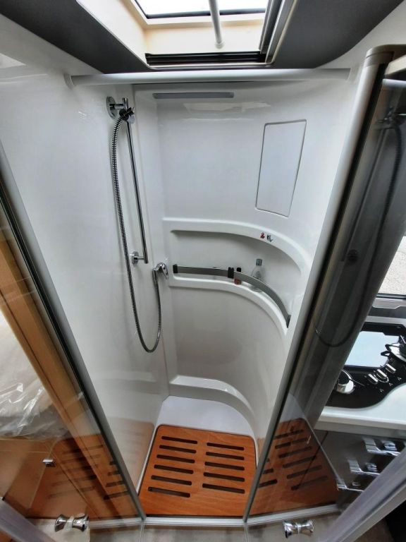Fahrzeugabbildung HYMER / ERIBA / HYMERCAR B-Klasse ML T 780 BlackLine Verfüg./Autark/AHK/T