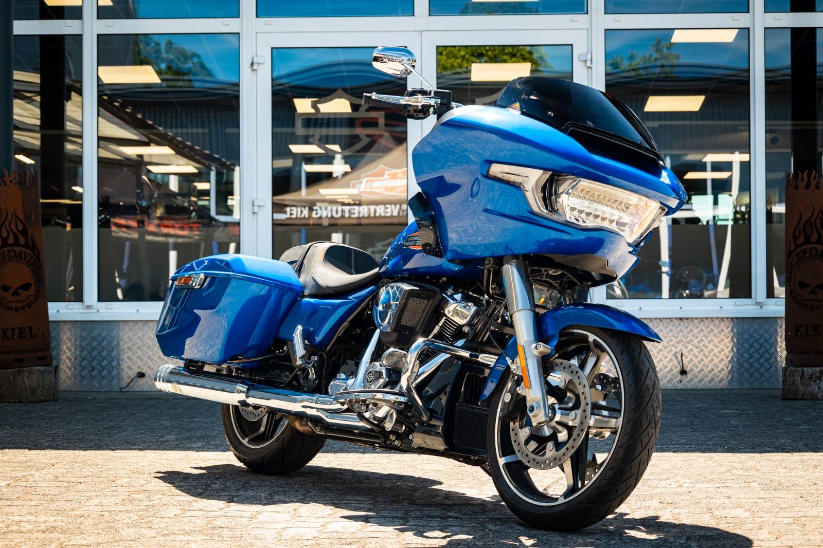 Fahrzeugabbildung Harley-Davidson ROAD GLIDE FLTRX 117 cui - Jekill & Hyde -