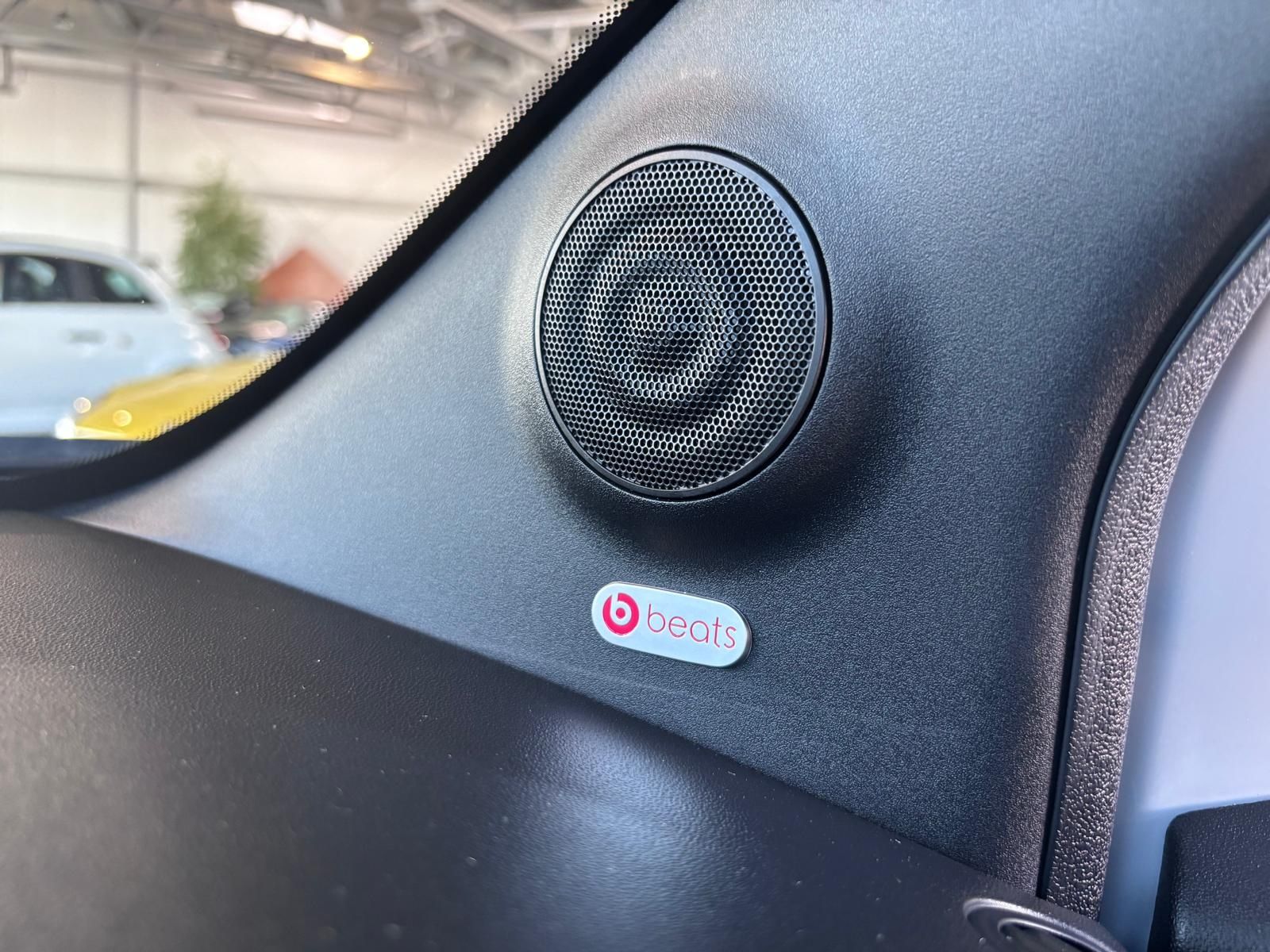 Fahrzeugabbildung Abarth 695 Competizione BEATS SOUNDSYSTEM NAVI ALU