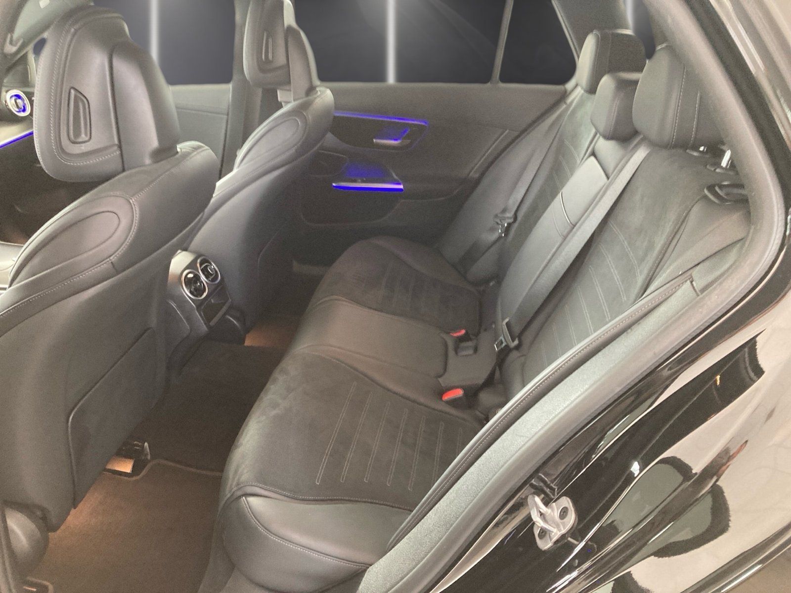 Fahrzeugabbildung Mercedes-Benz C 300 e T AMG*Totwinkel*Keyless*Night*DigitalLig