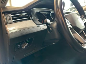 Volkswagen Passat *LED*AHK*1.HAND*19%*SPURAS*ACC*