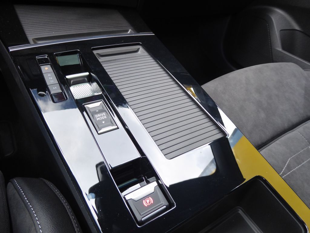 Fahrzeugabbildung Opel Astra Sports Tourer 1.2 Turbo Automatik Ultimate