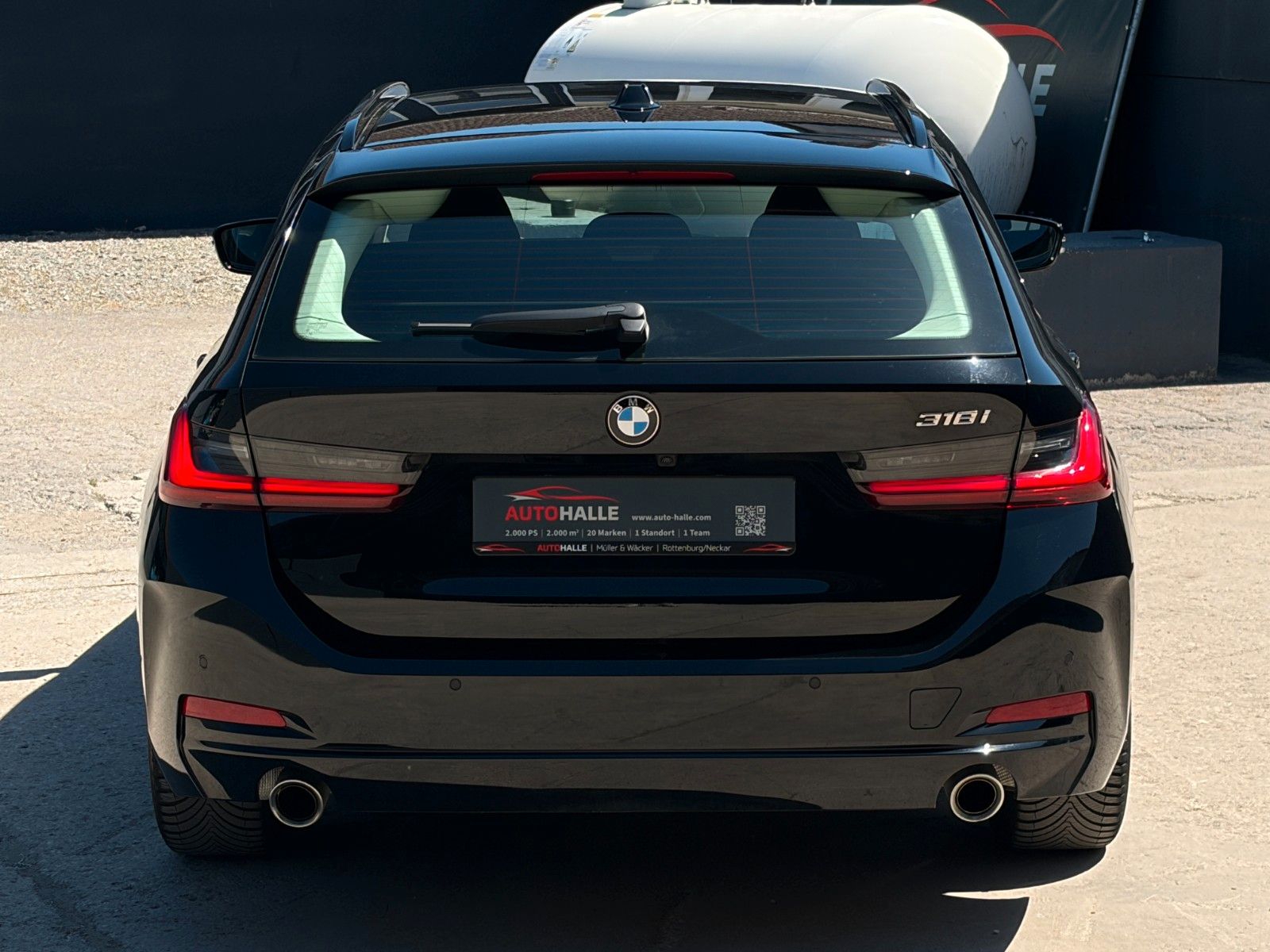 Fahrzeugabbildung BMW 318i Touring CockPit+ Alarm 3Z-Klima Kamera SHZ
