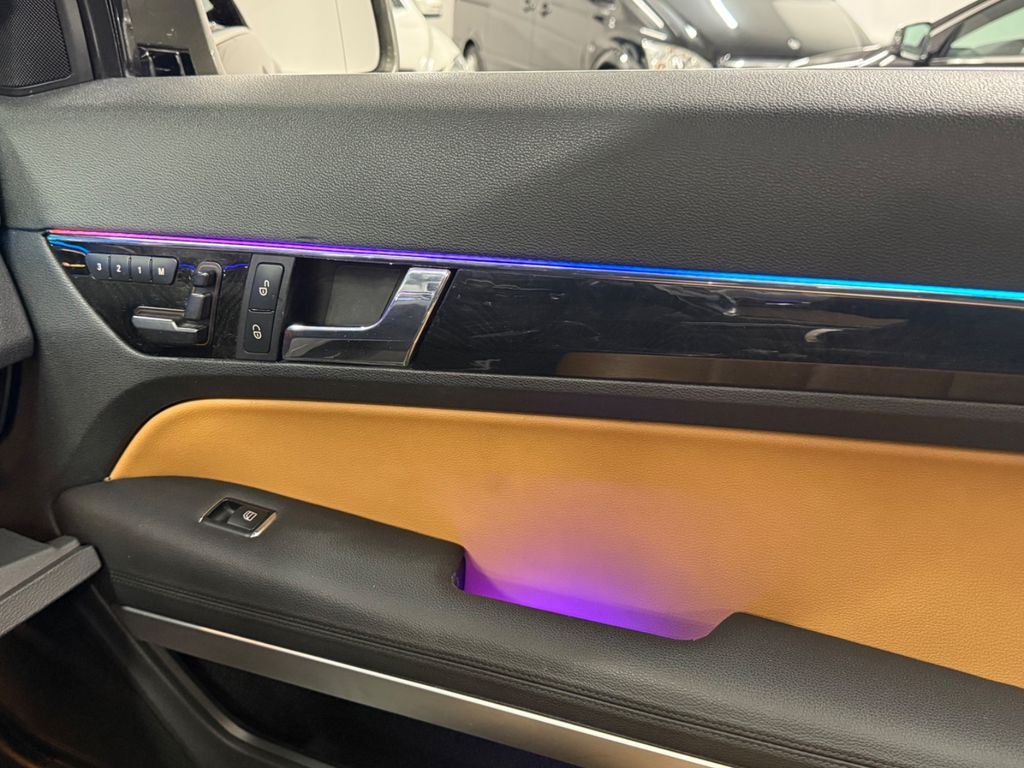 MERCEDES-BENZ E 250 CDI BE/ DESIGNO/PANORAMA/ CARPLAY/ R-KAM MERCEDES-BENZ E 250 CDI BE/ DESIGNO/PANORAMA/ CARPLAY/ R-KAM