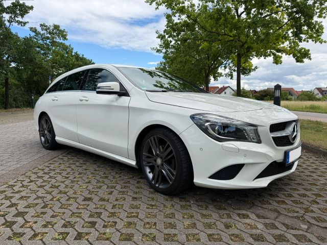 MERCEDES-BENZ CLA 180 Shooting Brake - Navi Teilleder Sitzheiz