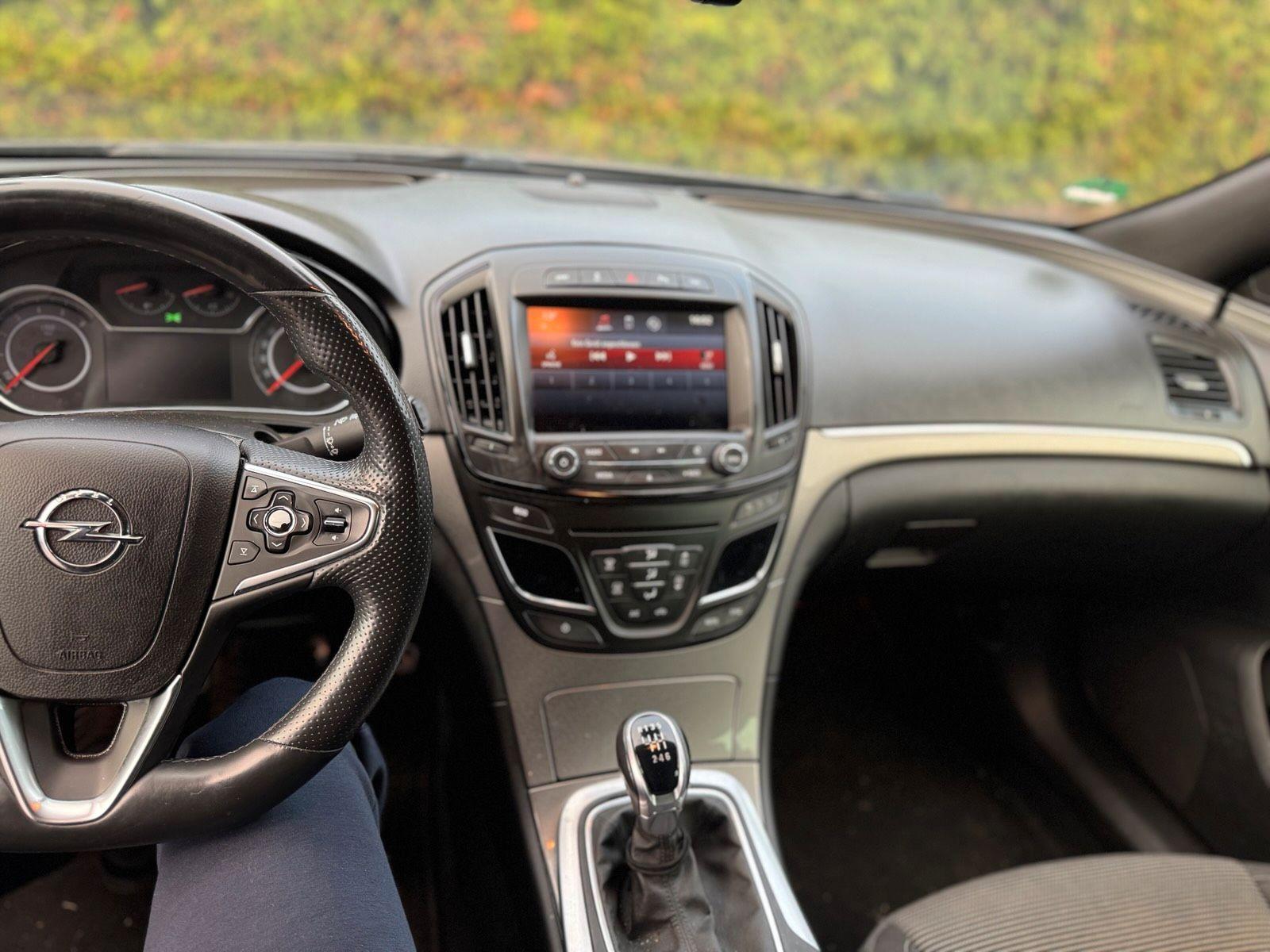 Opel Insignia 2014 — photo 10