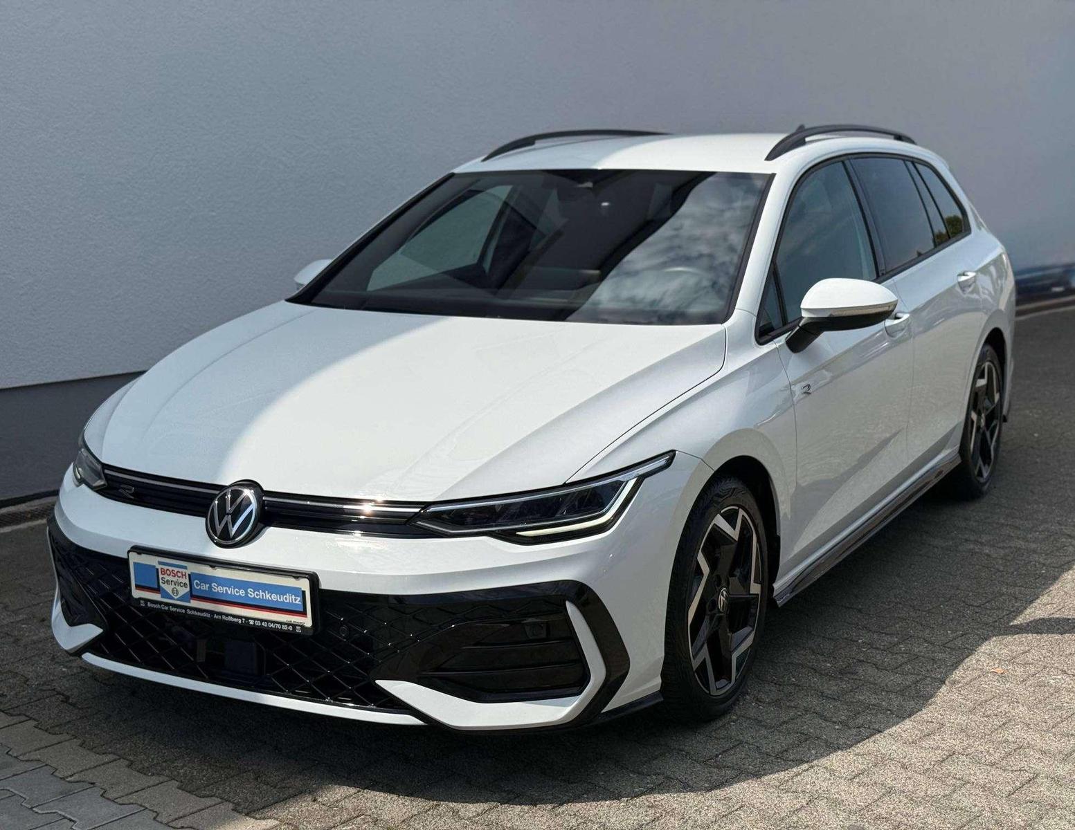 Volkswagen Golf Variant 1.5 eTSI 110 kW DSG R-Line Kamera N