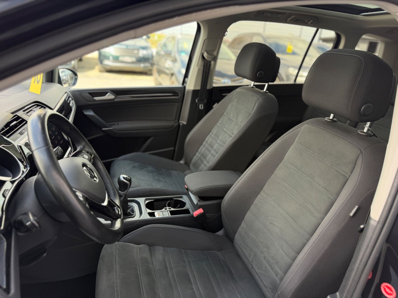 Touran Comfortline 2.0 TDI Alcantara Navi Pano.