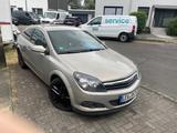 Opel Astra GTC 1.6 - Opel Astra aus 2010: Gtc