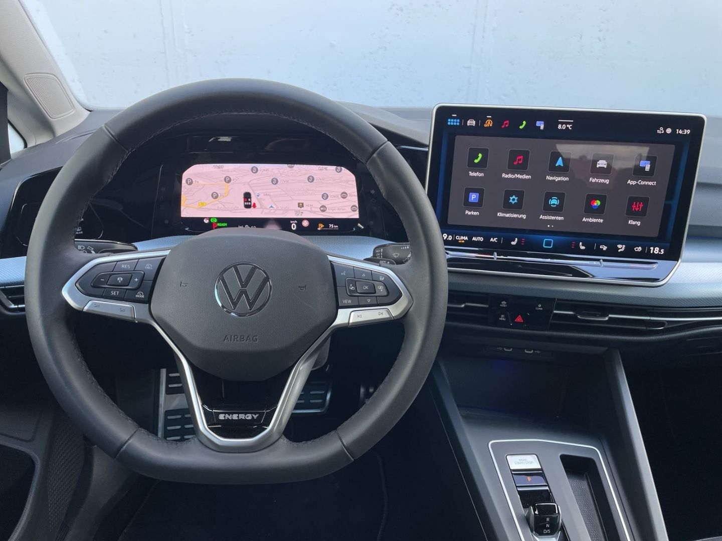 Golf VIII 1.5 eTSI DSG Energy AHK/ACC/Navi/LED P