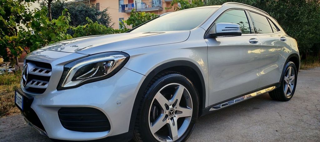 Image of Mercedes-Benz GLA 180
