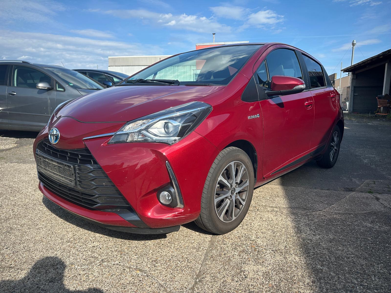 Toyota Yaris Hybrid Y20 Team D