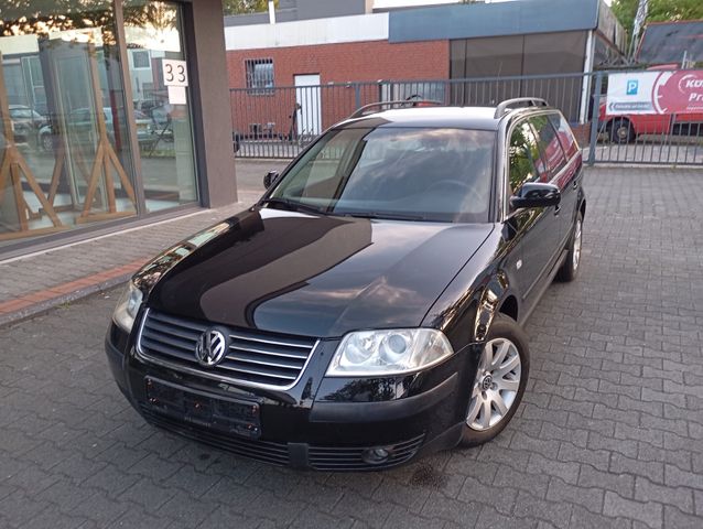 Volkswagen Passat Variant 2.0  / ALU / Radio / TÜV NEU