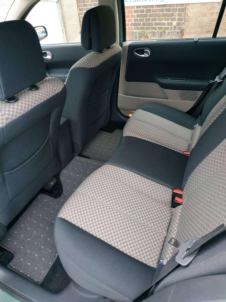 Renault Megane 2004 — photo 11