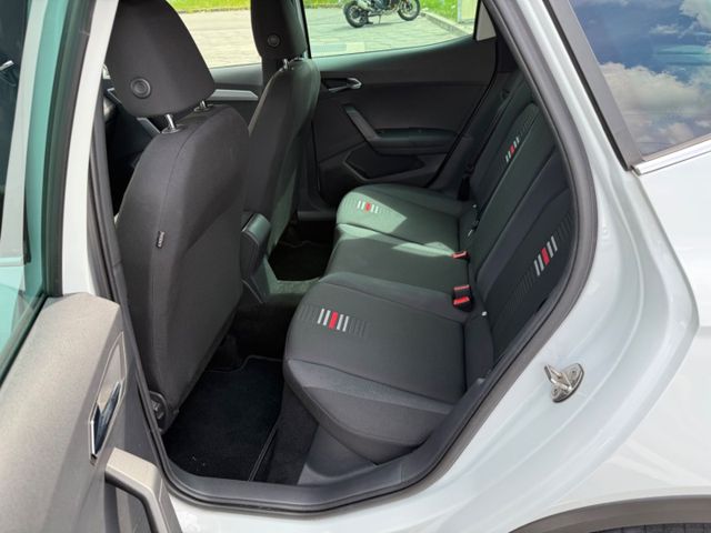 Arona FR1.5I TSI DSG Navi LED SHZ Kessy