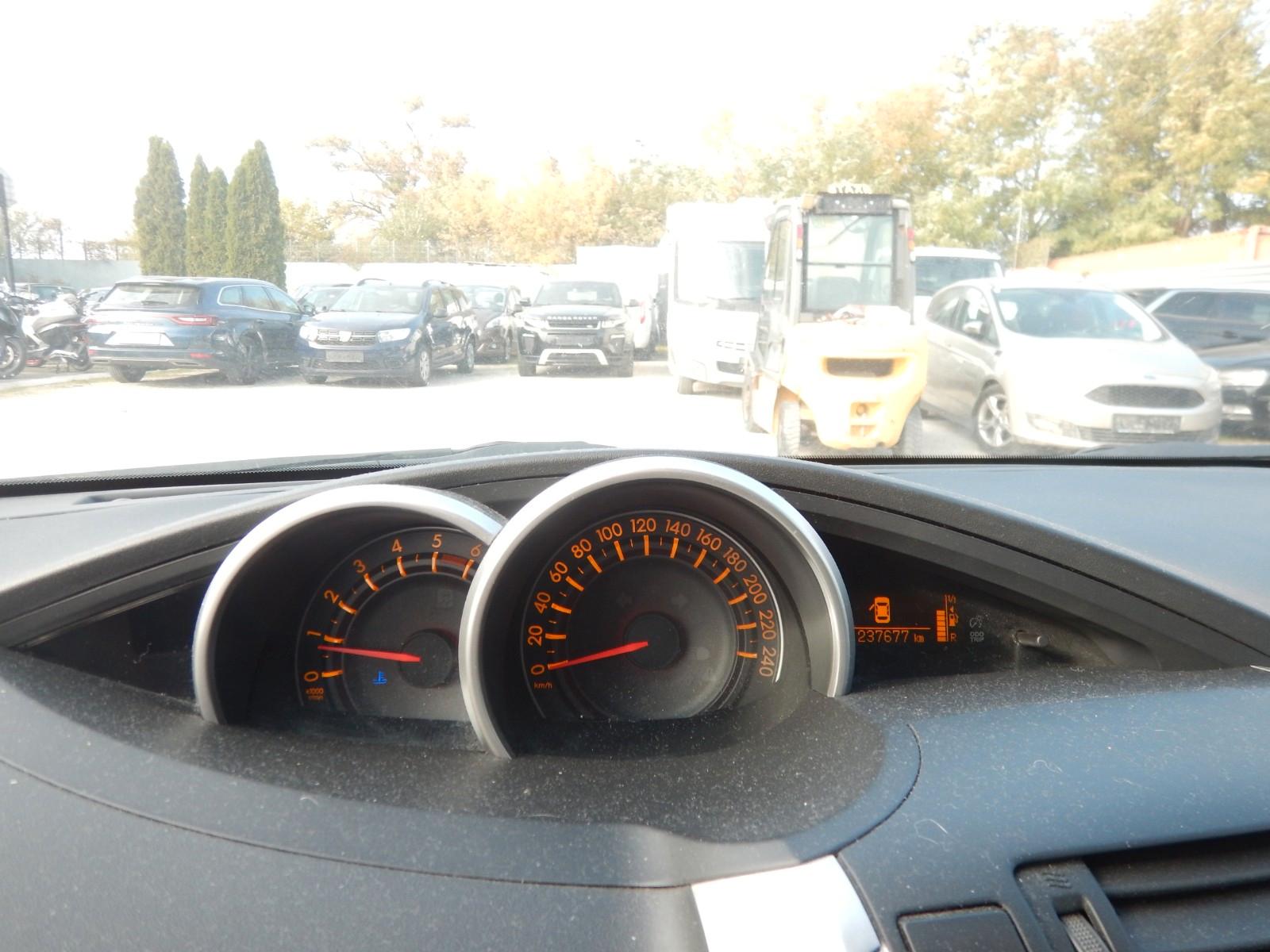 Toyota Verso 2011 — photo 7