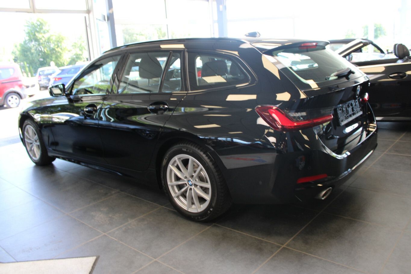 BMW 318 318i Touring Aut. foto 4