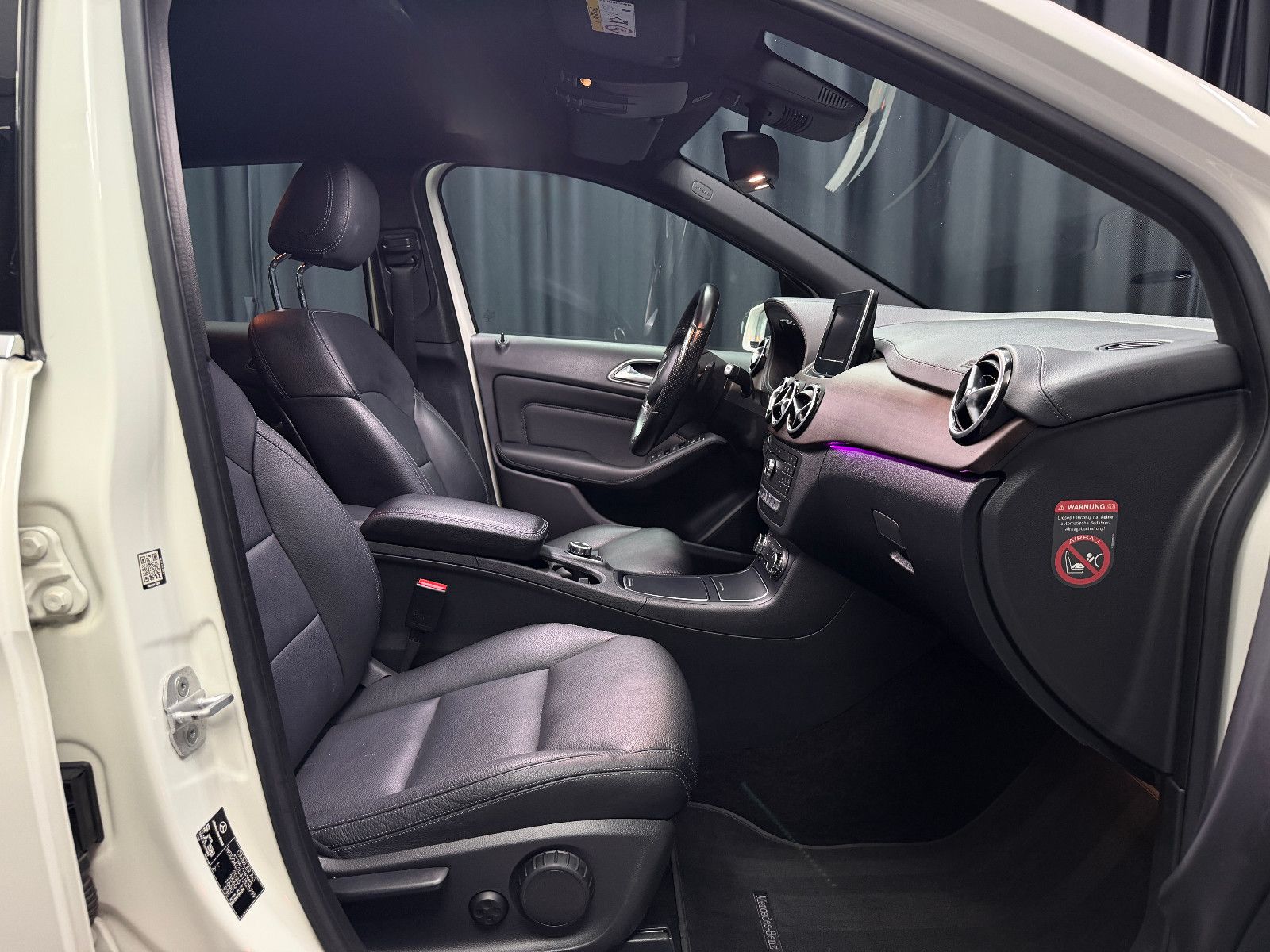 Fahrzeugabbildung Mercedes-Benz B 220 CDI |AUTOMATIK|NAVI|RF-CAM|LEDER