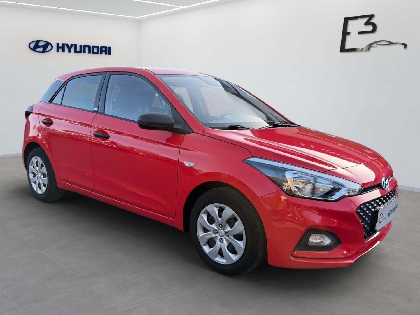 Hyundai i20 1.2 Benzin 5-MT Pure Tagfahrlicht
