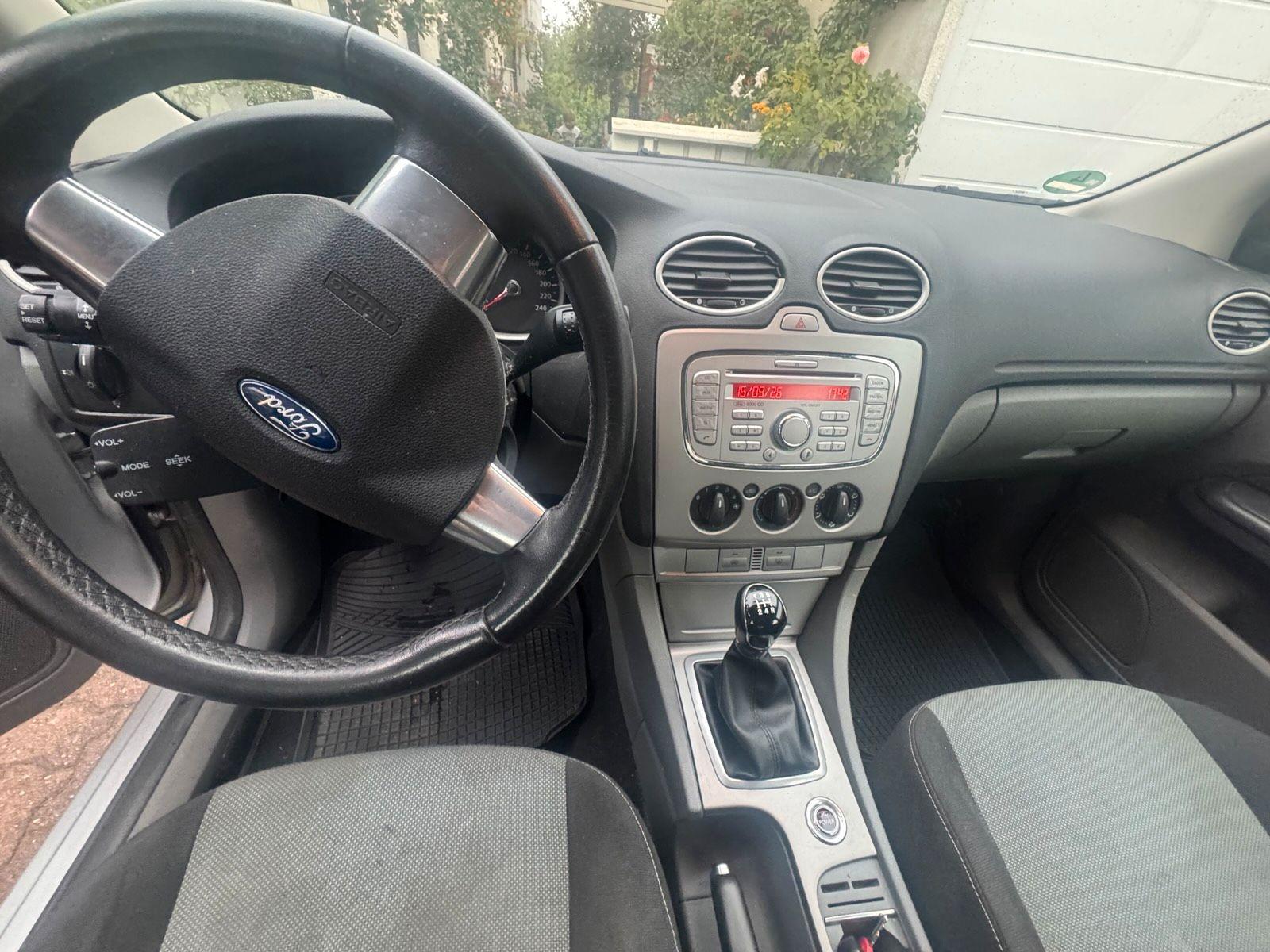 Ford Focus 2009 — двигун