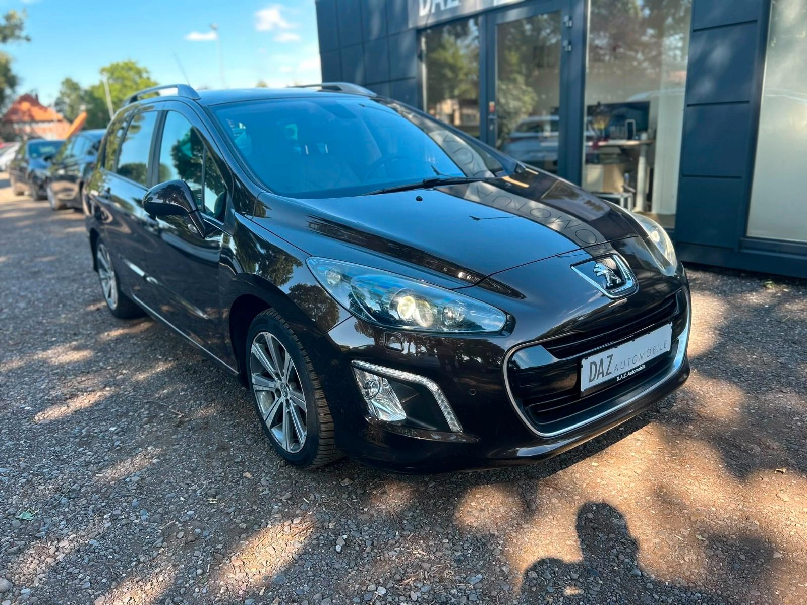 Peugeot 308 SW Allure*AHK*PDC*Sitzheizung*Xenon*Pano*