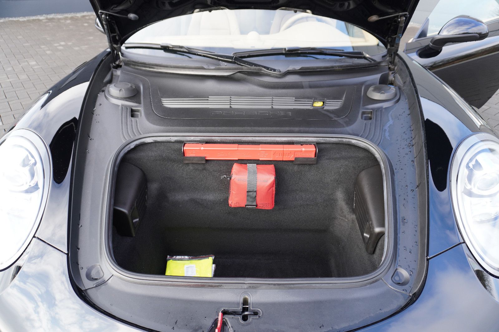 Fahrzeugabbildung Porsche 991 Carrera 4 Cabriolet