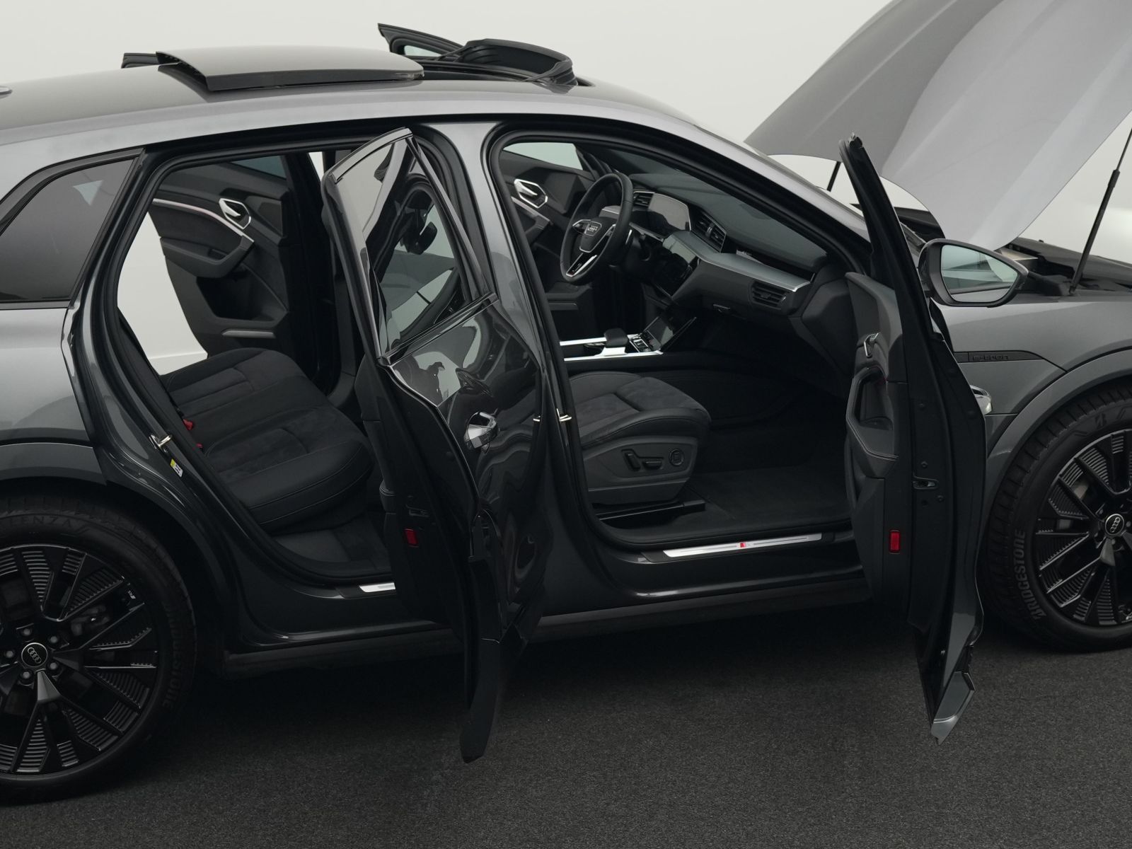 Audi Q8 e-tron - Bild 33
