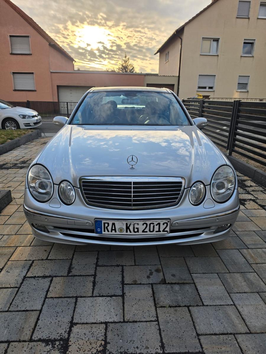 Mercedes-Benz E 220 CDI Avantgard