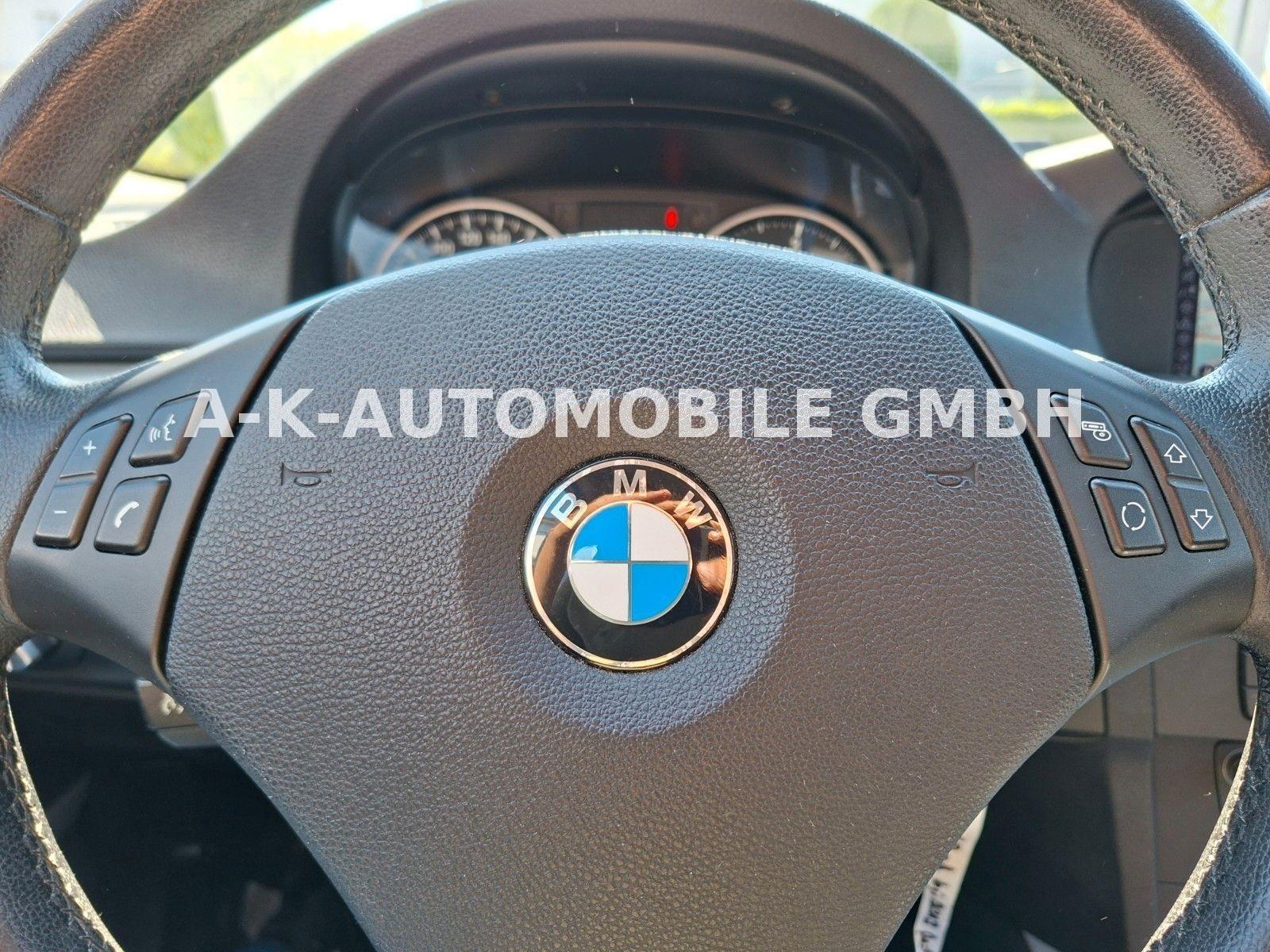 BMW 320 2012 — photo 40