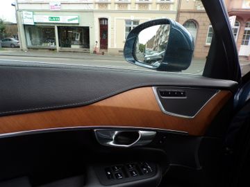 Volvo XC90 - 4