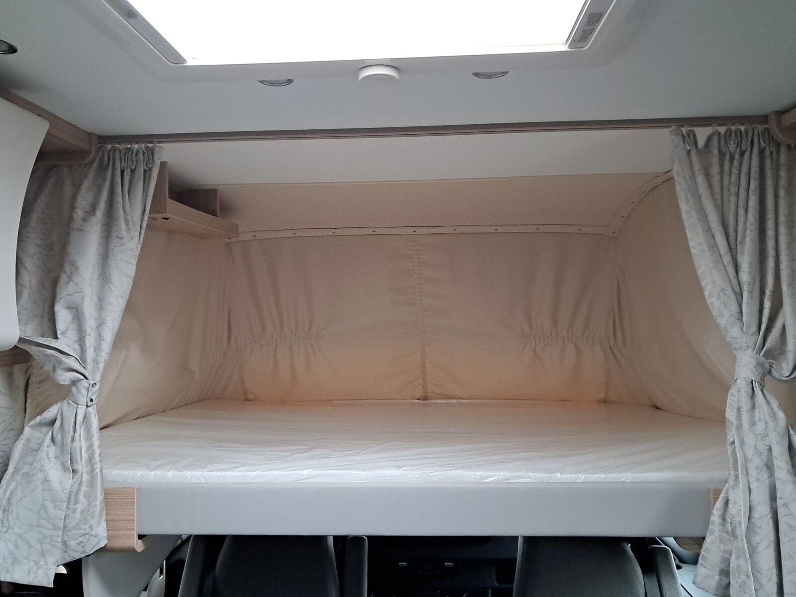 Fahrzeugabbildung Malibu I 450 RB LE comfort Navigation, RFK, TV