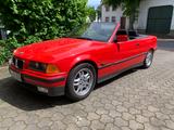 BMW 320i Cabrio Automatik 