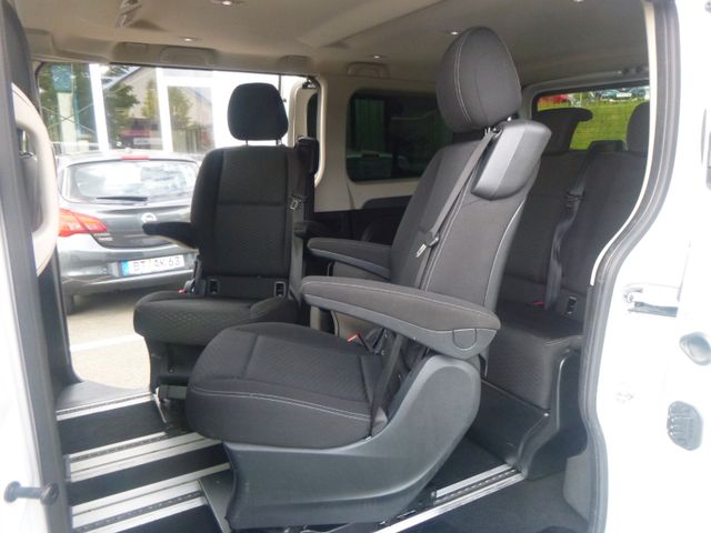 Fahrzeugabbildung Opel Vivaro B Life >Liegen/8Sitze/Navi/SHZ<