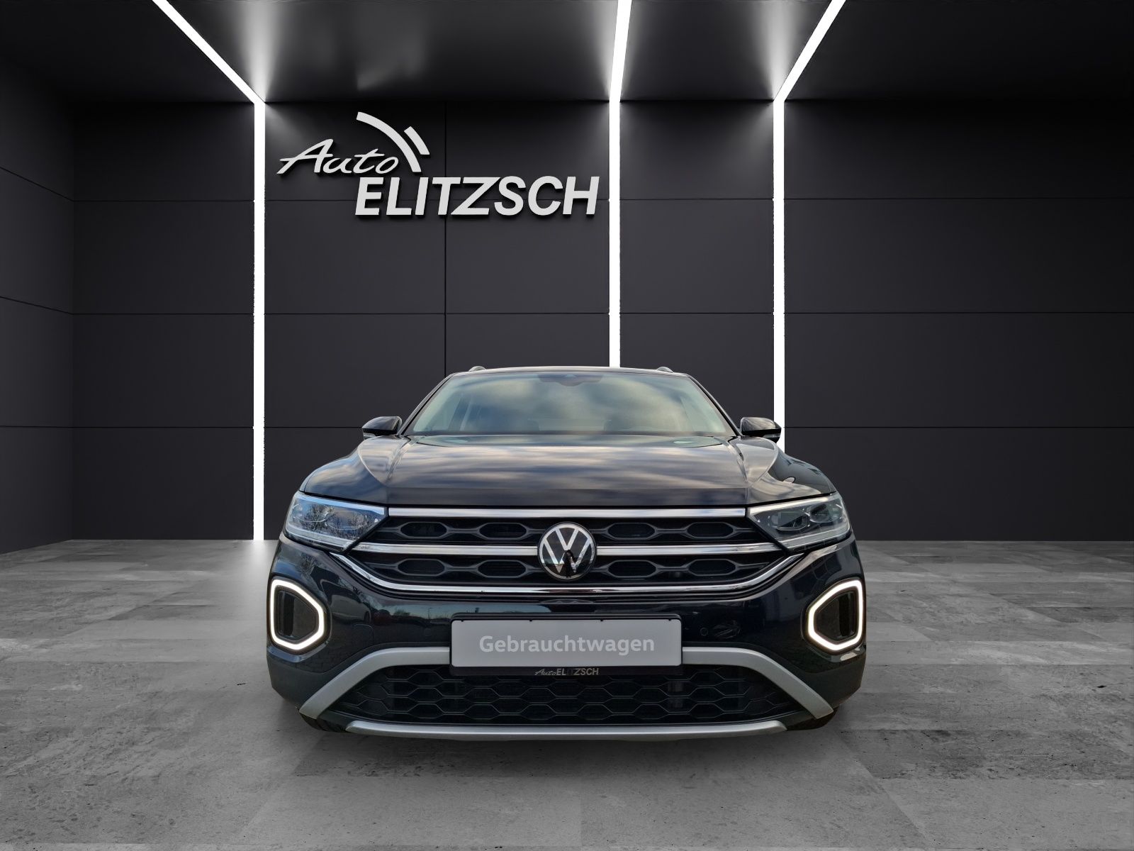 Fahrzeugabbildung Volkswagen T-Roc TSI Style DSG LED Navi AID ACC Park-Assist