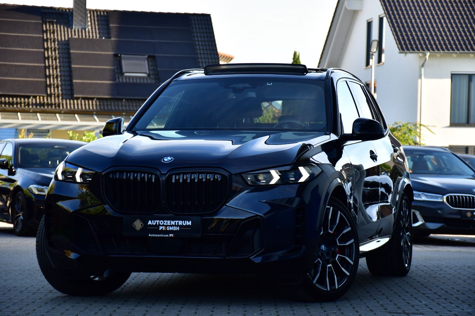 BMW X5 50 e xDrive M Sport Iconic Glow Pano