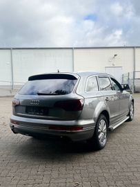 Audi Q7 - 7