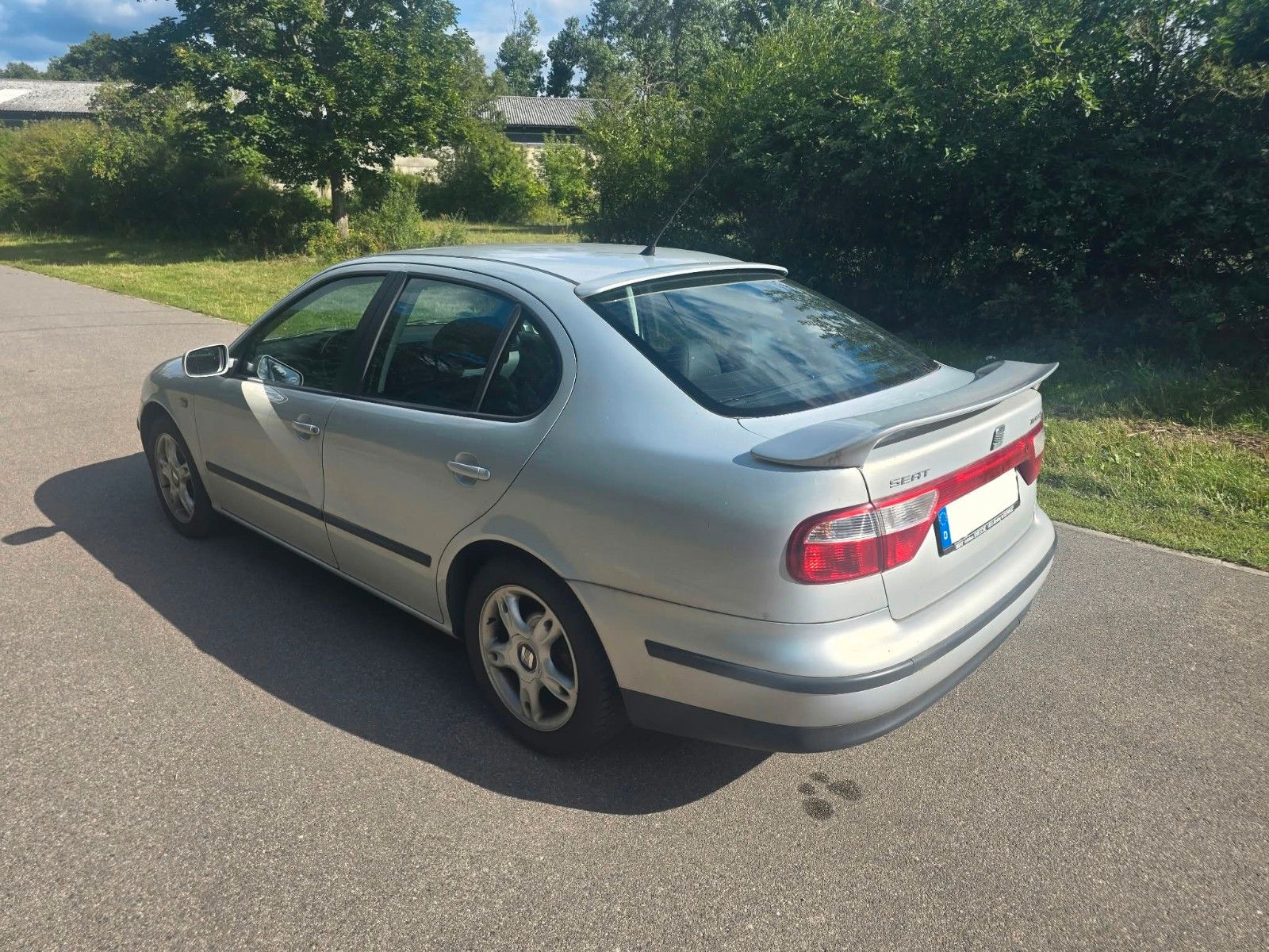 Fahrzeugabbildung SEAT Toledo Executive V5 2.3  110KW an Bastler