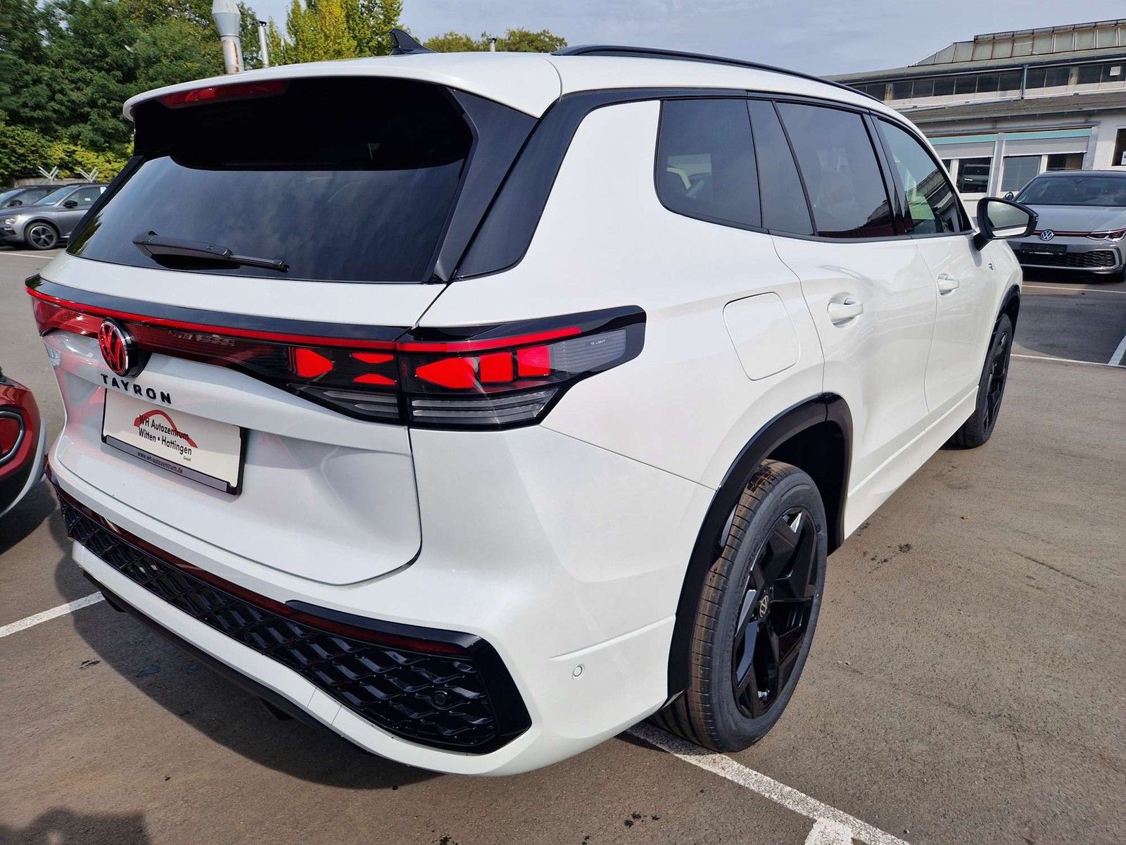 Volkswagen Tayron 1,5 eHybrid DSG R-LINE BLACK STYLE PANORA imagem 2