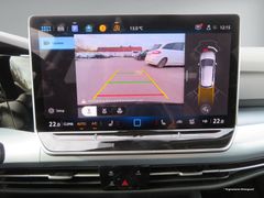 VW Golf VIII 2.0 TDI Goal DSG LED Nav Rfk Ahk ACC VW Golf VIII 2.0 TDI Goal DSG LED Nav Rfk Ahk ACC