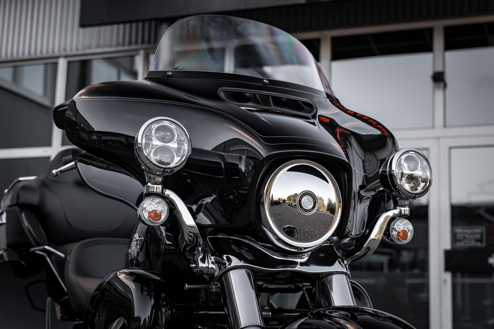 Fahrzeugabbildung Harley-Davidson TRI GLIDE ULTRA TRIKE - JEKILL&HYDE H-D ROULETTE