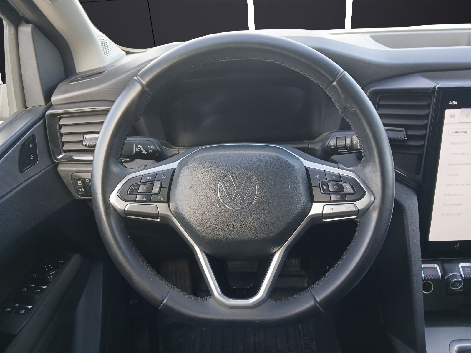 Fahrzeugabbildung Volkswagen Amarok TDI Life DSG 4M LED AHK AID SITZH.